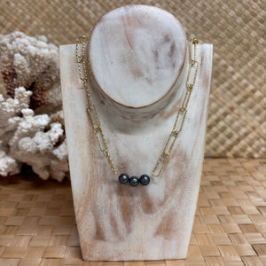 Driftwood Dreams - Triple Pearl Hammered Chain Necklace