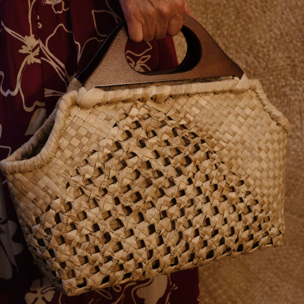 Handmade Tahitian Lauhala Wood Handle Bag