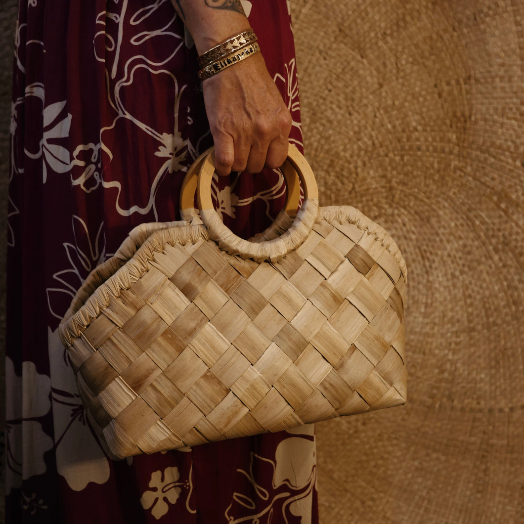 Lauhala Bag with Wooden Handle