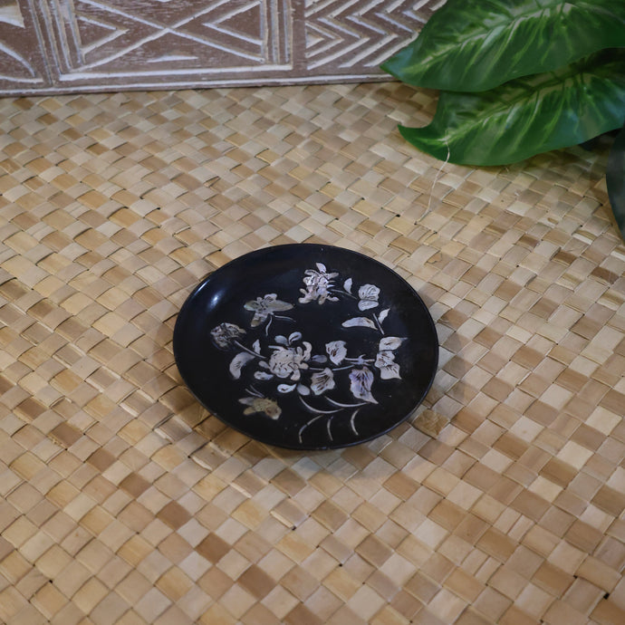 Black Japanese Mother of Pearl Dish