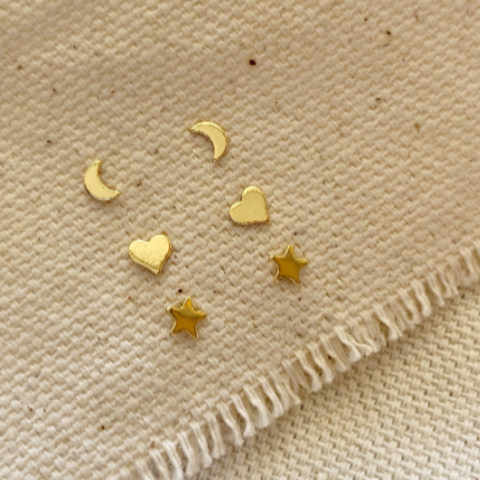 Dainty Gold Stud earrings