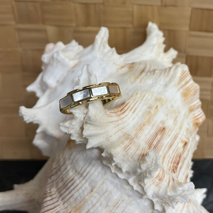 Driftwood Dreams- Mother of Pearl Ring