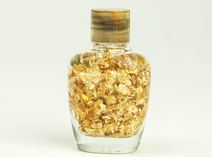 Mini bottle of Gold Flakes