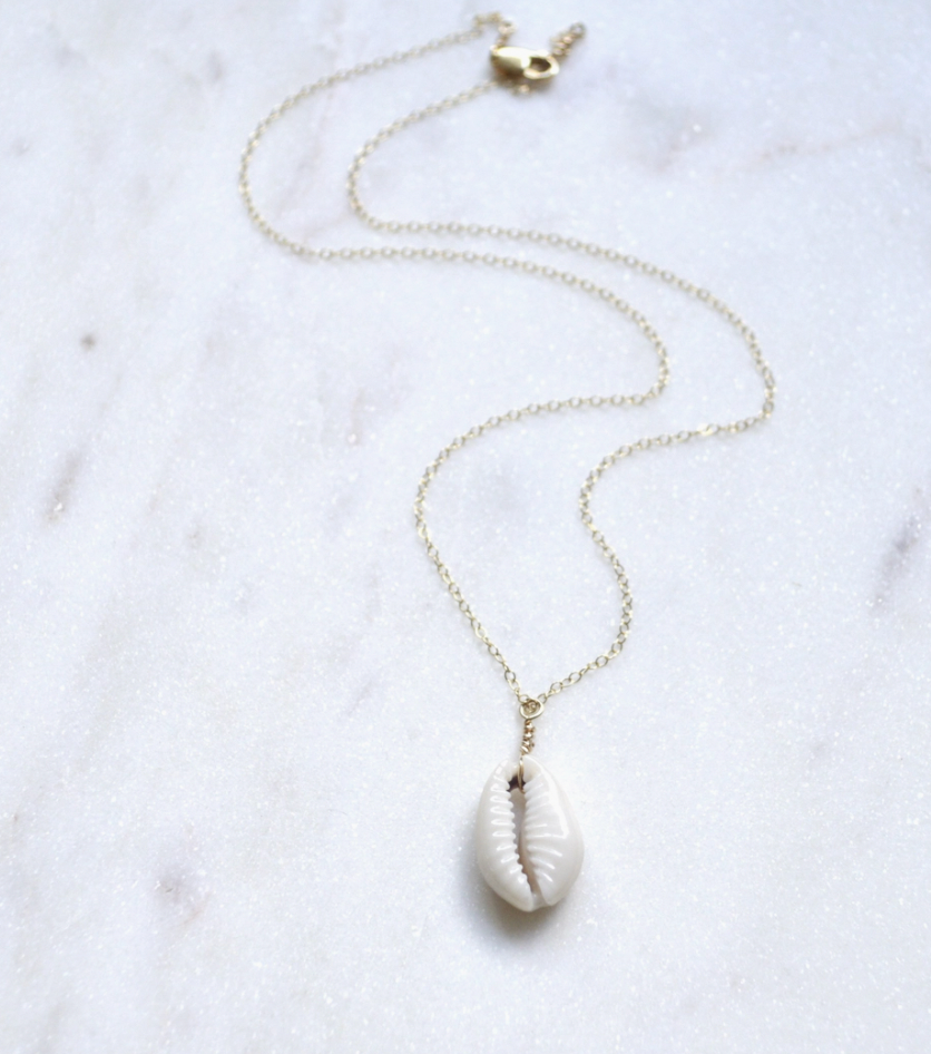 Cowrie Floater Necklace