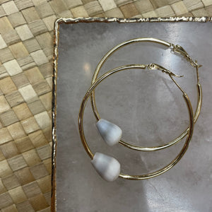 Driftwood Dreams - Lilly Cone Shell Hoops (M)